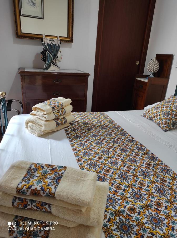B&B Il Padrino Savoca Εξωτερικό φωτογραφία