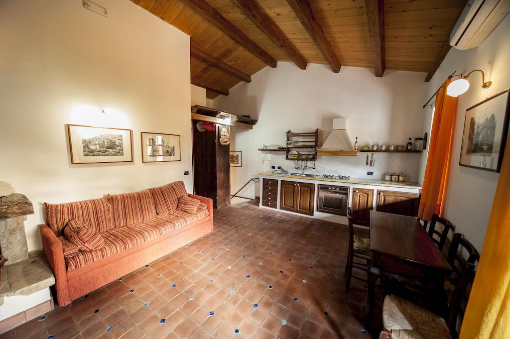 B&B Il Padrino Savoca Δωμάτιο φωτογραφία